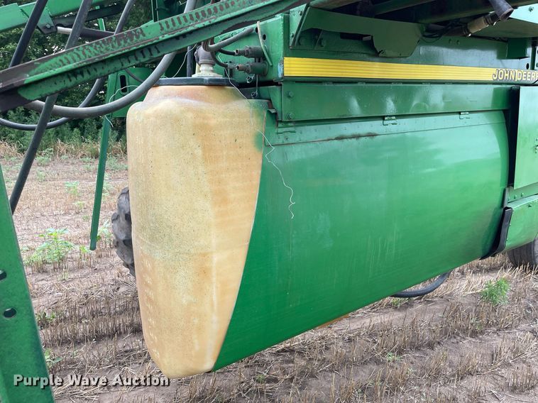 image for item JD9164 John Deere 6000  sprayer