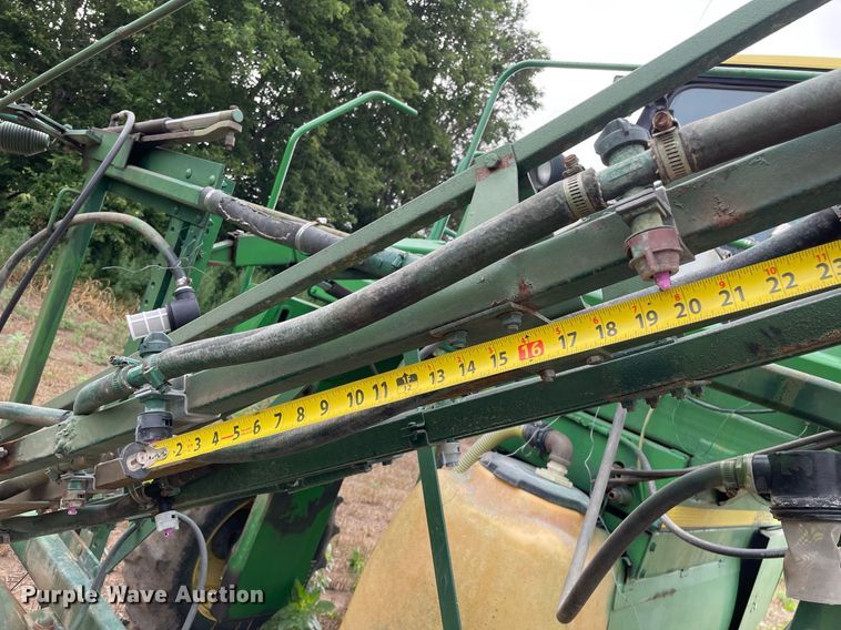 image for item JD9164 John Deere 6000  sprayer