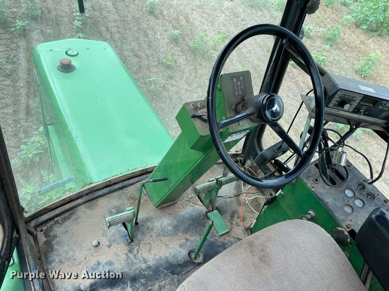 image for item JD9164 John Deere 6000  sprayer