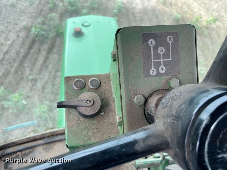 image for item JD9164 John Deere 6000  sprayer