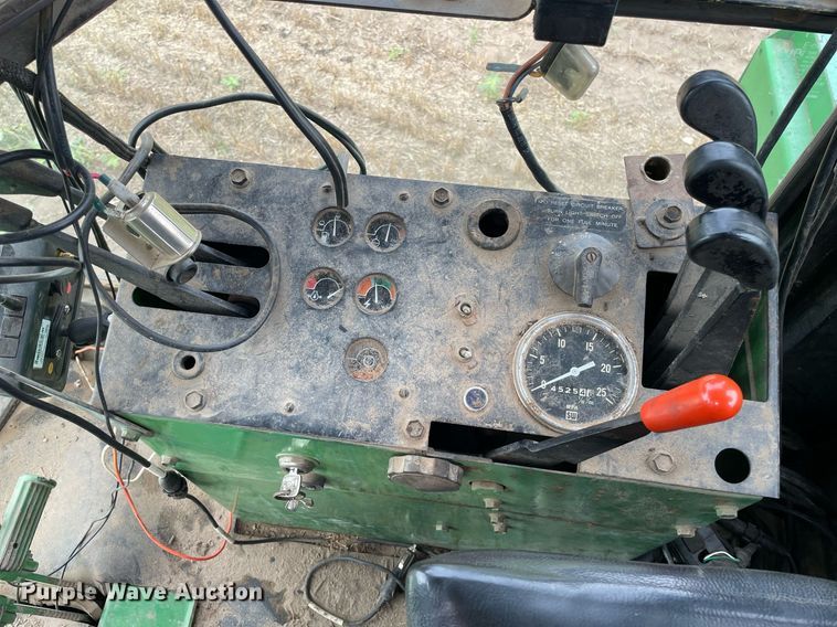 image for item JD9164 John Deere 6000  sprayer