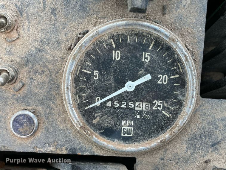 image for item JD9164 John Deere 6000  sprayer