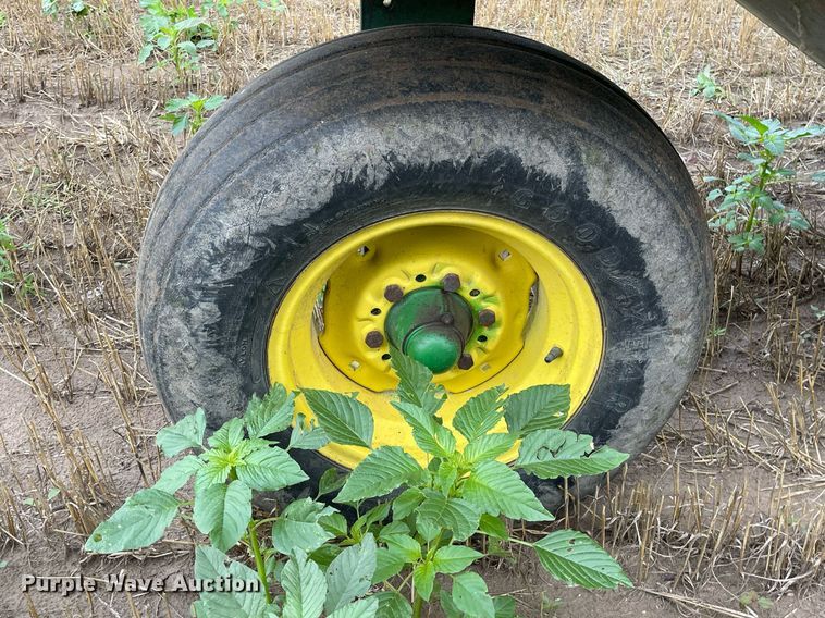 image for item JD9164 John Deere 6000  sprayer