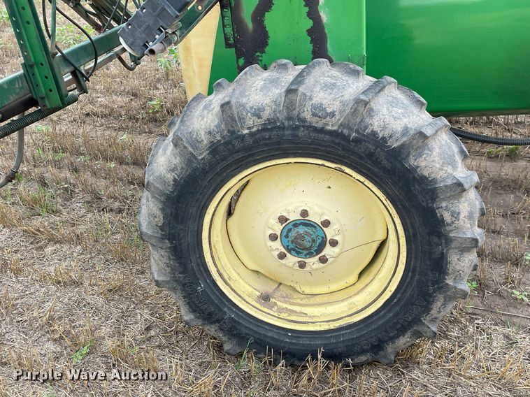 image for item JD9164 John Deere 6000  sprayer