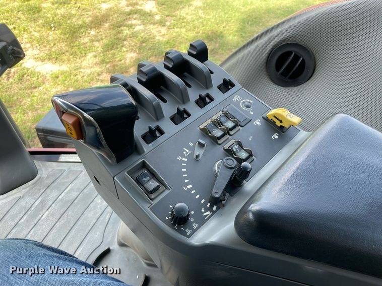 image for item JD9165 1999 Case MX220 Magnum  MFWD tractor