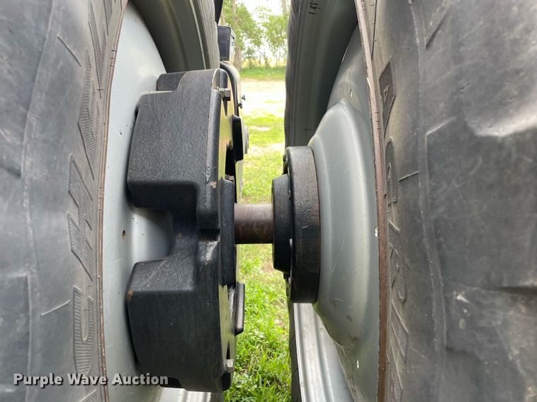 image for item JD9165 1999 Case MX220 Magnum  MFWD tractor