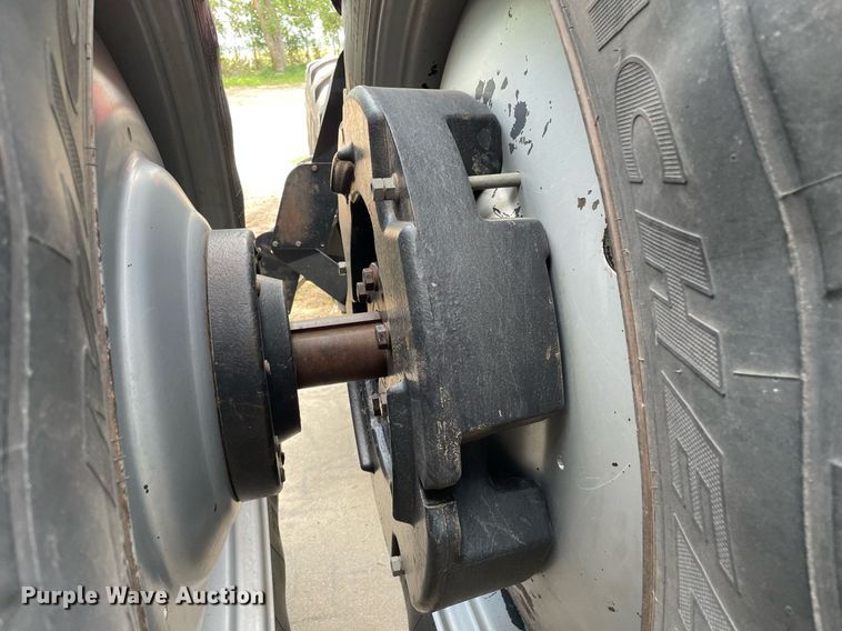 image for item JD9165 1999 Case MX220 Magnum  MFWD tractor