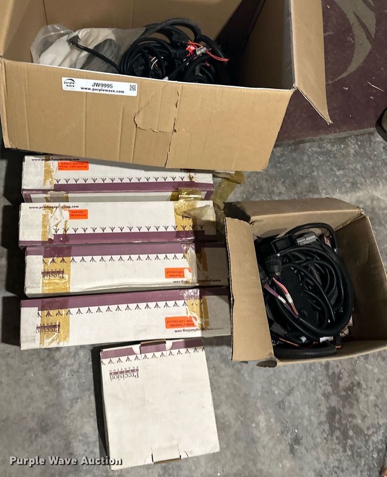 image for item JW9995 John Deere 7200  planter parts