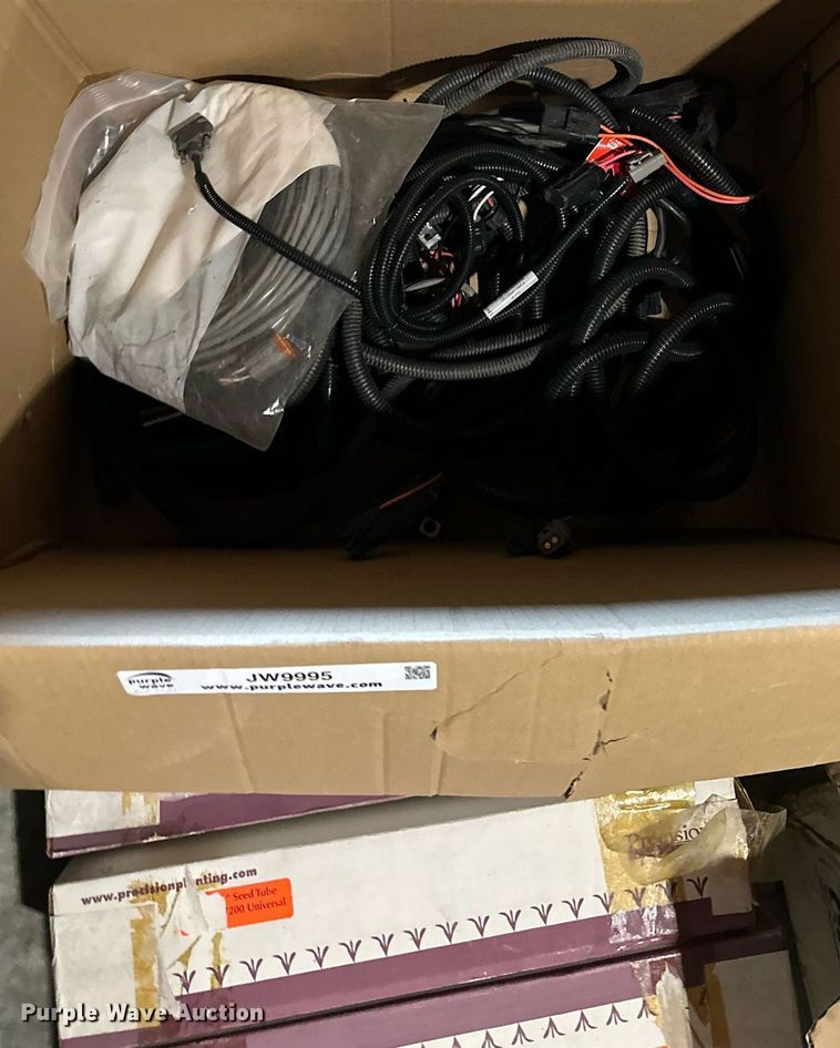 image for item JW9995 John Deere 7200  planter parts