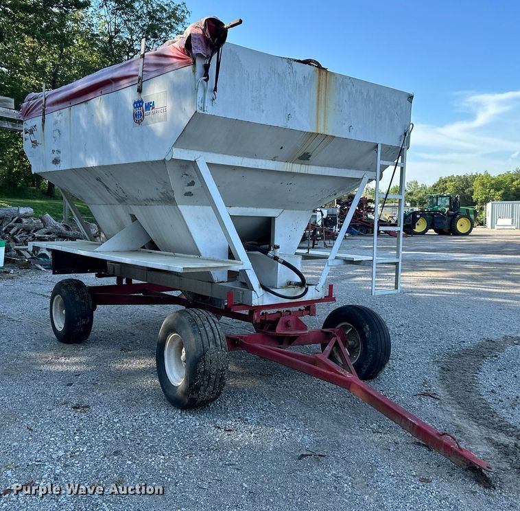 image for item JW9998 Simonson SMC  fertilizer tender