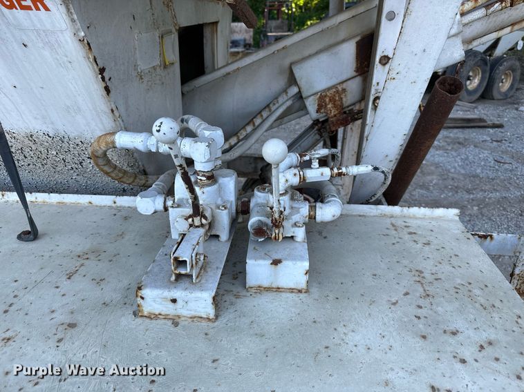 image for item JW9998 Simonson SMC  fertilizer tender