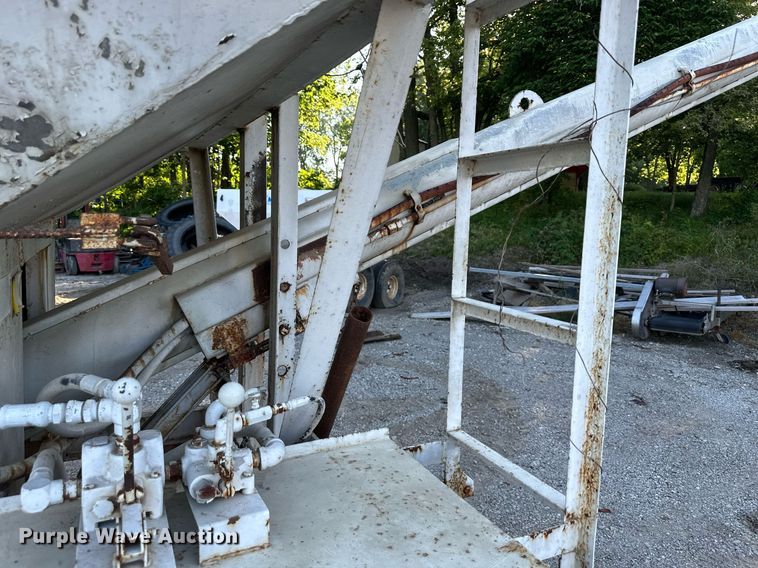 image for item JW9998 Simonson SMC  fertilizer tender