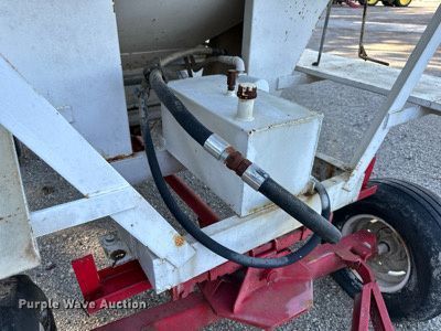 image for item JW9998 Simonson SMC  fertilizer tender