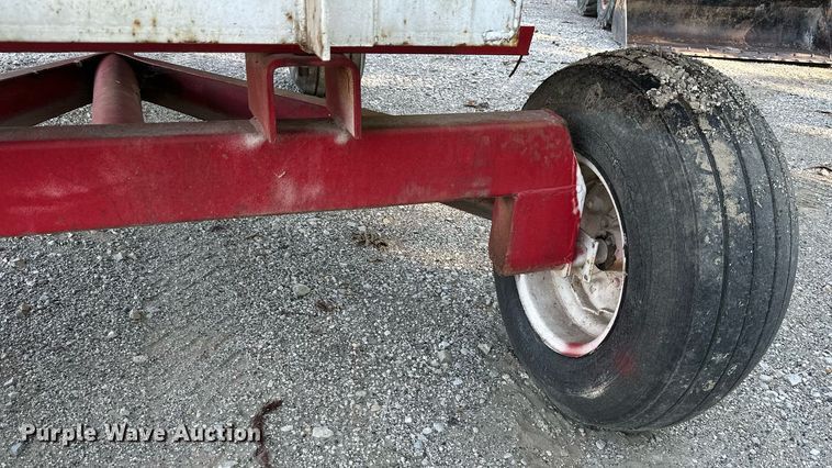 image for item JW9998 Simonson SMC  fertilizer tender