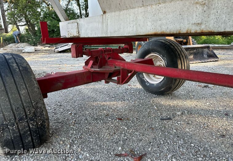 image for item JW9998 Simonson SMC  fertilizer tender