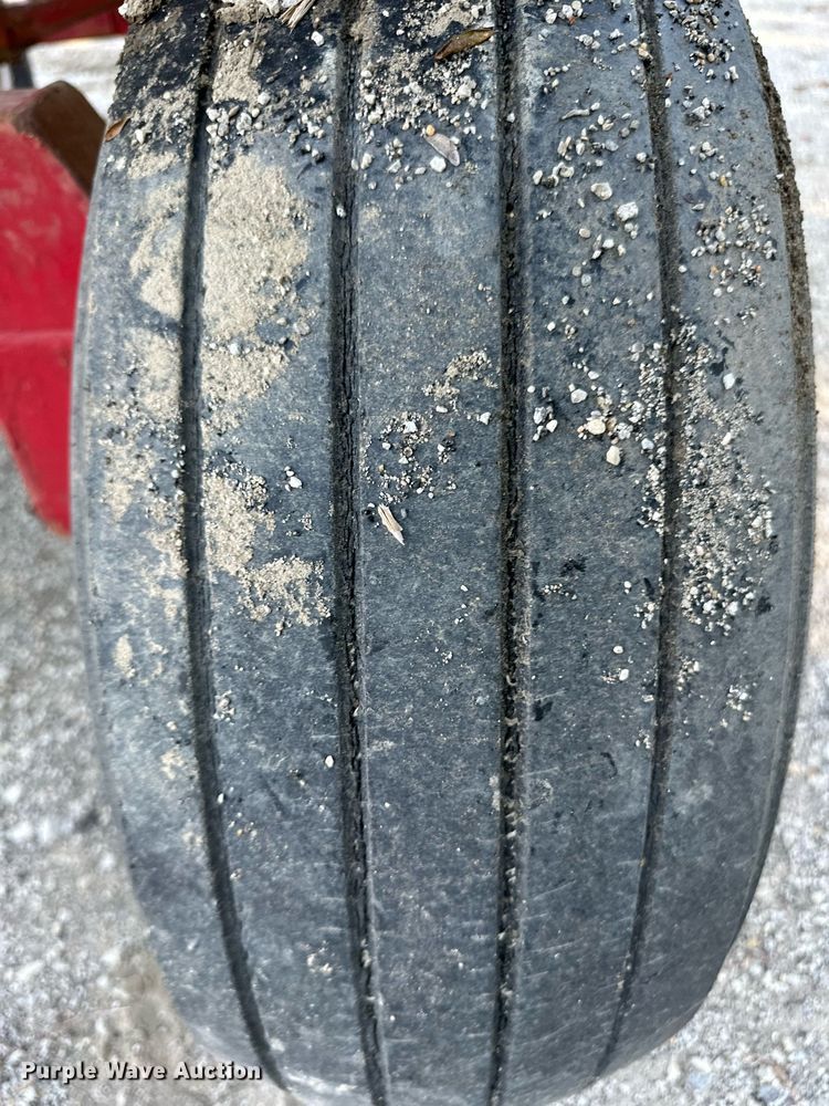 image for item JW9998 Simonson SMC  fertilizer tender