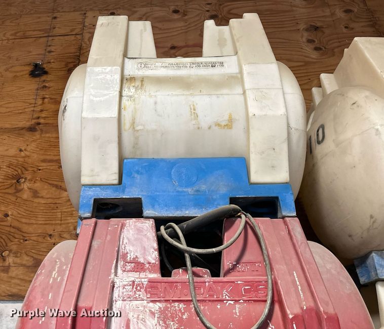 image for item JX9000 (12) tanks