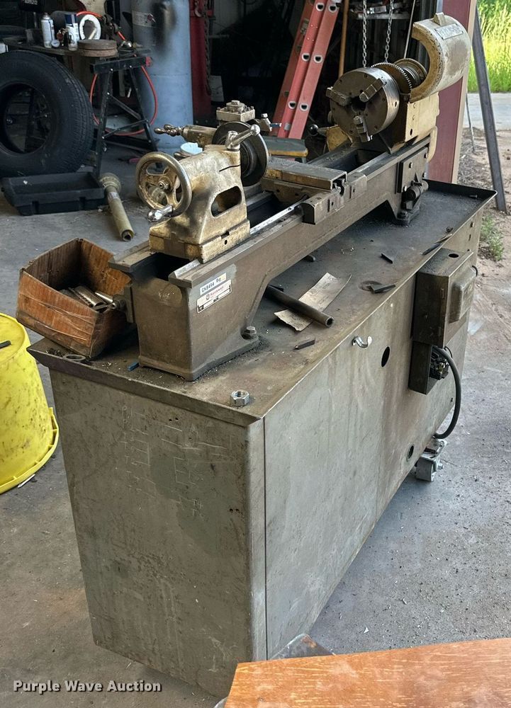 image for item KM9851 Rockwell 25-700  lathe