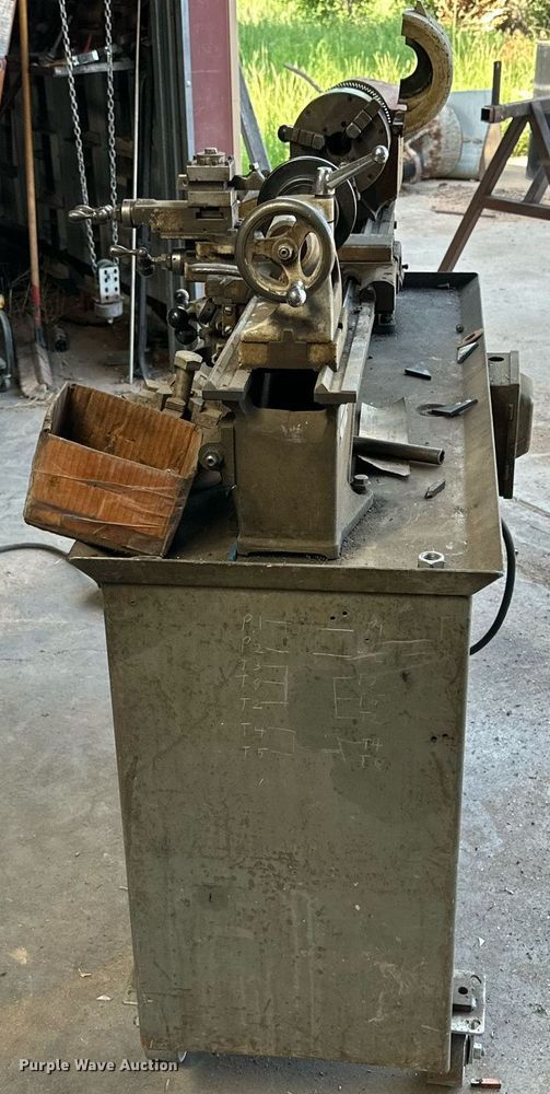 image for item KM9851 Rockwell 25-700  lathe