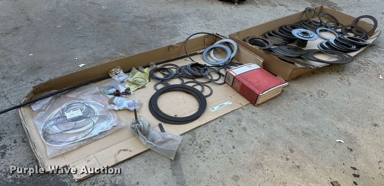 image for item KM9852 Case tractor transmission parts