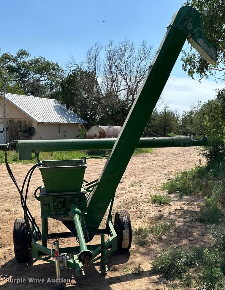 image for item KM9853 Henke Machine  feed grinder/mixer