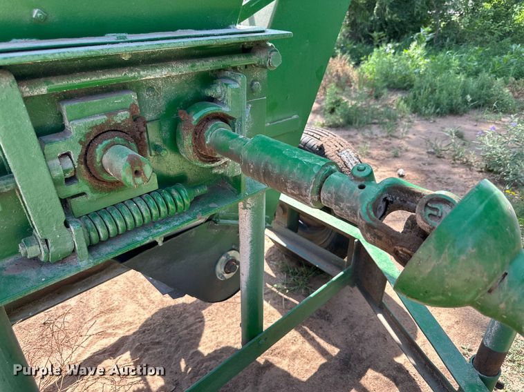 image for item KM9853 Henke Machine  feed grinder/mixer