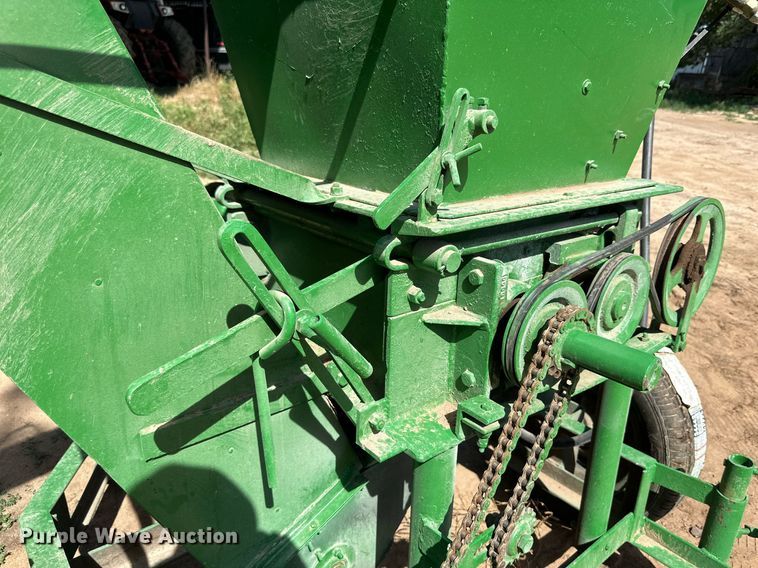 image for item KM9853 Henke Machine  feed grinder/mixer