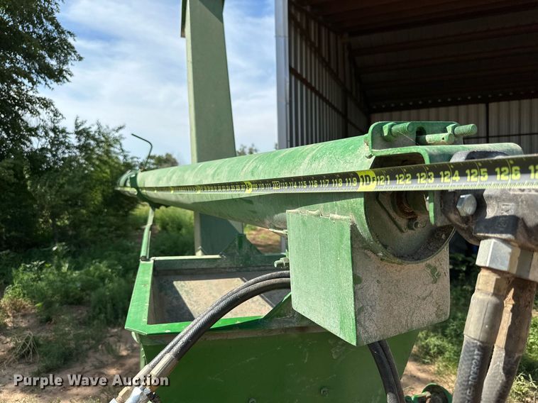 image for item KM9853 Henke Machine  feed grinder/mixer