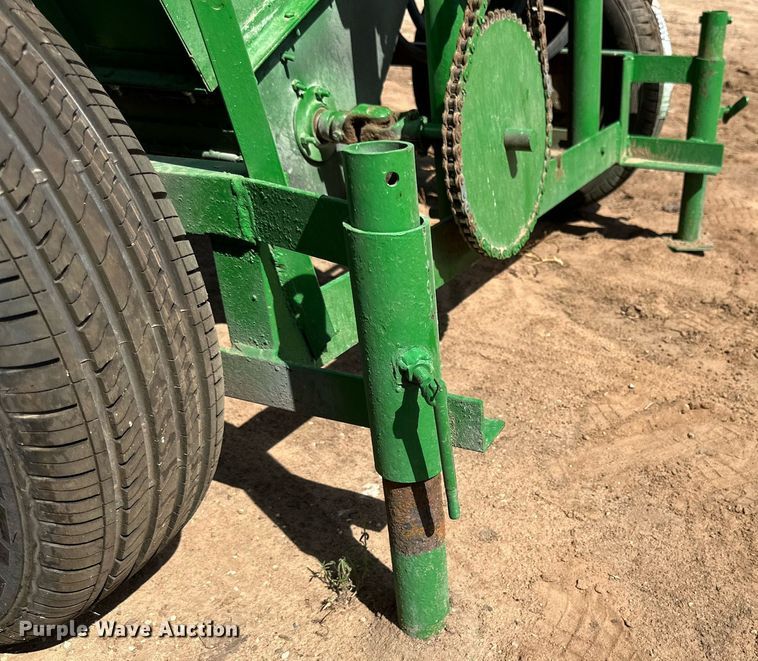 image for item KM9853 Henke Machine  feed grinder/mixer