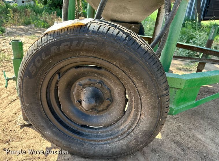 image for item KM9853 Henke Machine  feed grinder/mixer