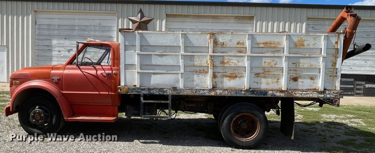 image for item LB9369 1968 Chevrolet 50  grain truck