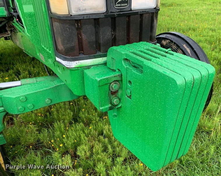 image for item LH9759 1993 John Deere 6400  tractor