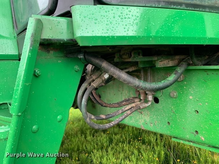 image for item LH9759 1993 John Deere 6400  tractor