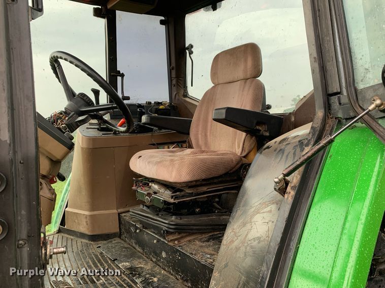 image for item LH9759 1993 John Deere 6400  tractor