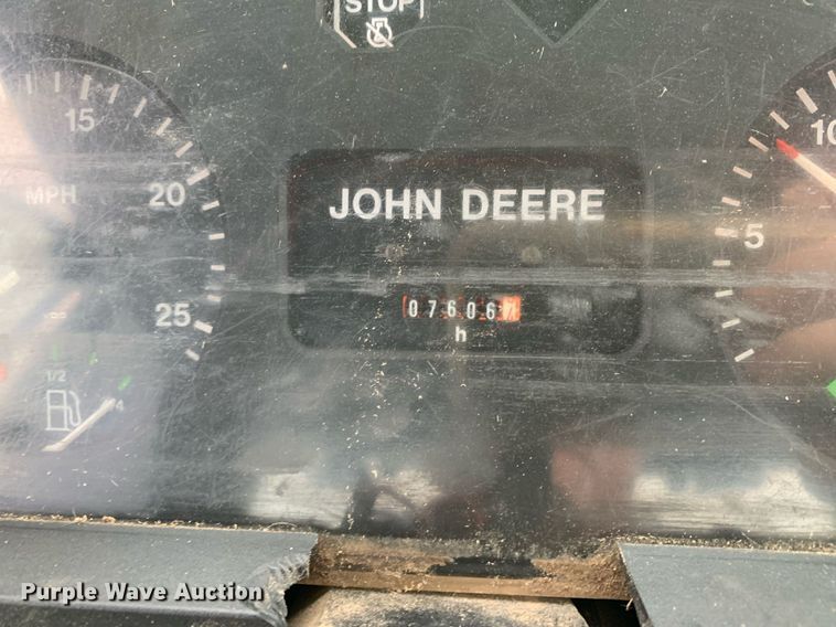 image for item LH9759 1993 John Deere 6400  tractor