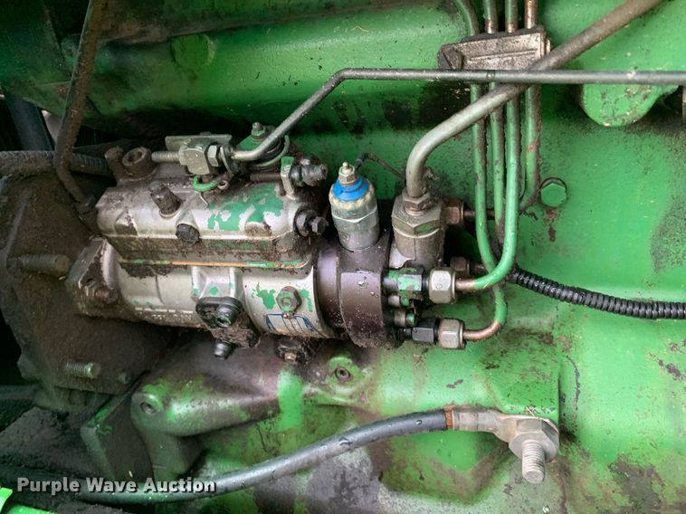 image for item LH9759 1993 John Deere 6400  tractor