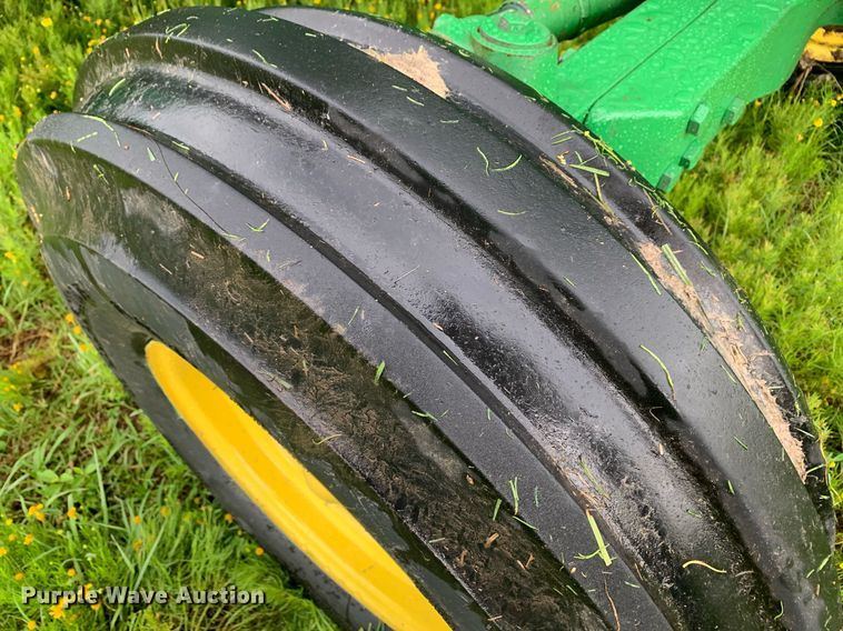 image for item LH9759 1993 John Deere 6400  tractor