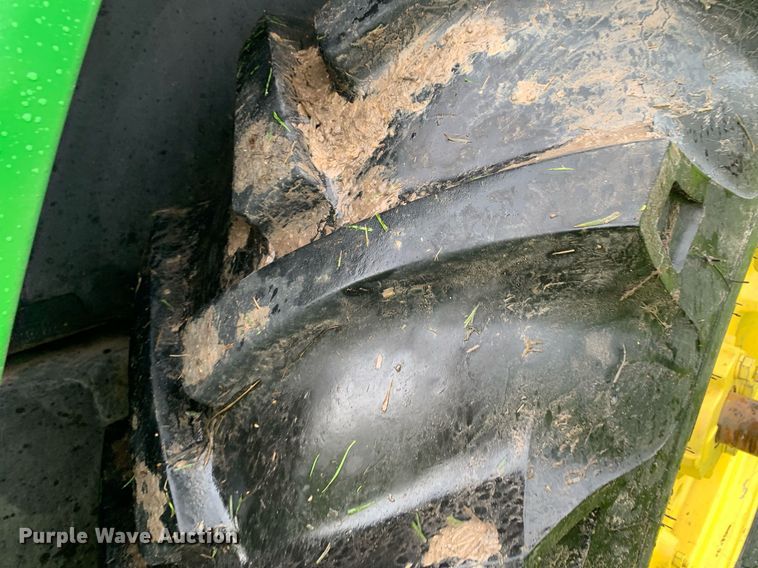 image for item LH9759 1993 John Deere 6400  tractor