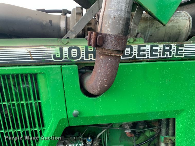 image for item LH9759 1993 John Deere 6400  tractor