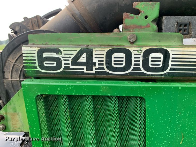 image for item LH9759 1993 John Deere 6400  tractor