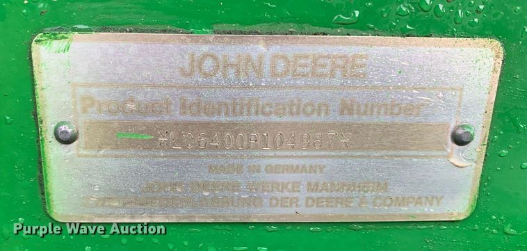image for item LH9759 1993 John Deere 6400  tractor