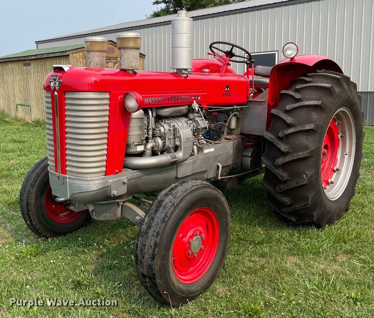 image for item LJ9778 1960 Massey  Ferguson 98  tractor