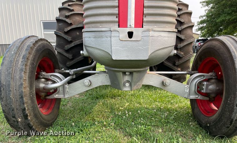 image for item LJ9778 1960 Massey  Ferguson 98  tractor