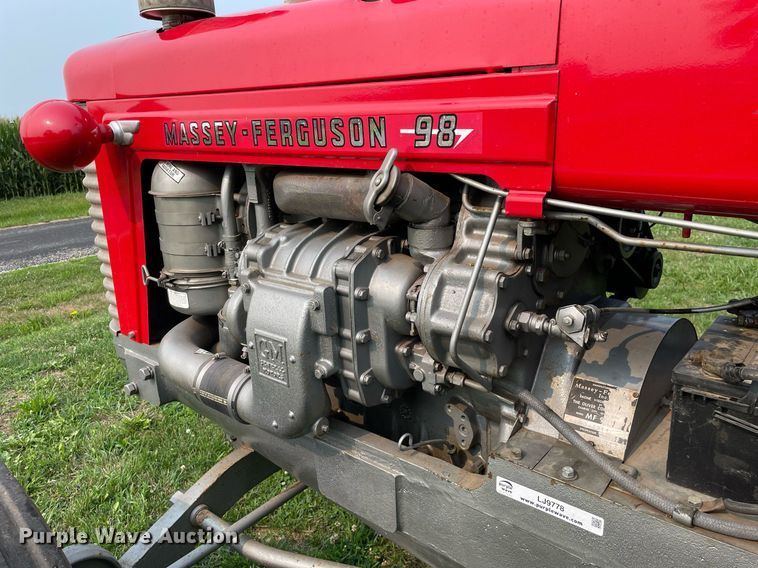 image for item LJ9778 1960 Massey  Ferguson 98  tractor