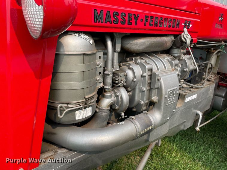 image for item LJ9778 1960 Massey  Ferguson 98  tractor