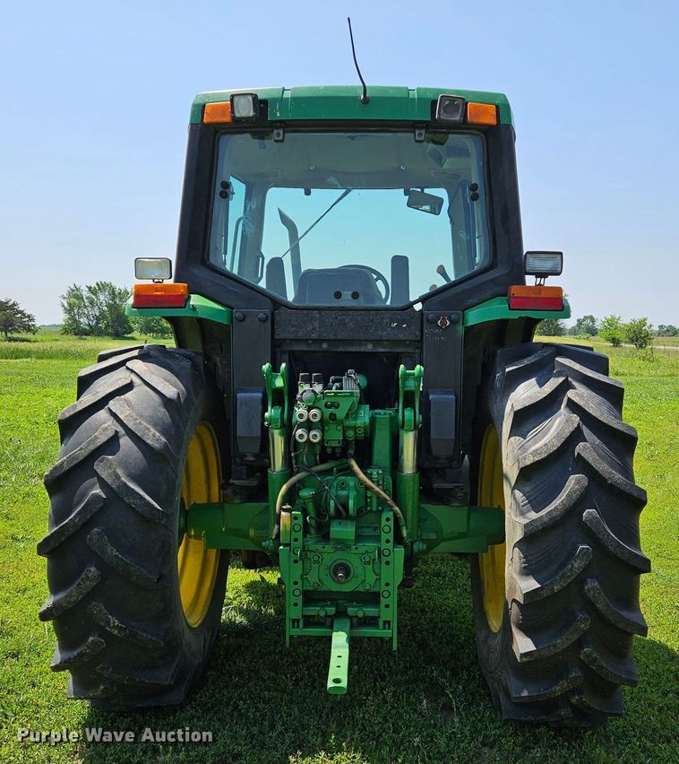 image for item LL9229 John Deere 6410  MFWD tractor