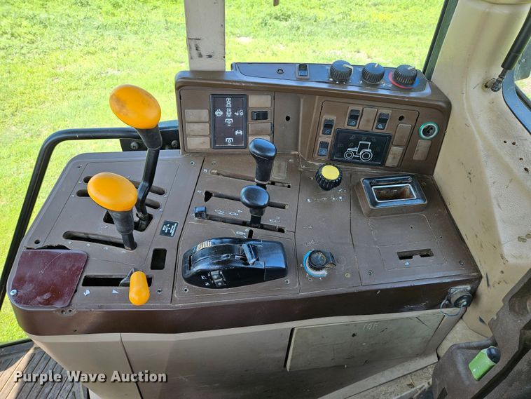 image for item LL9229 John Deere 6410  MFWD tractor