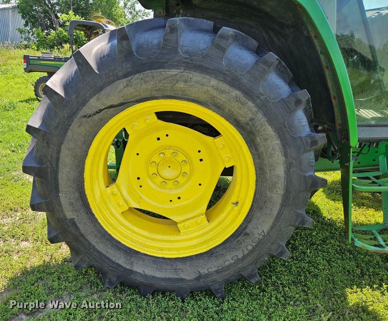 image for item LL9229 John Deere 6410  MFWD tractor