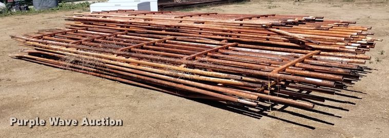 image for item LP9642 (19) continuous fence panels