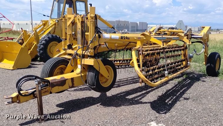 image for item LP9650 Vermeer R24A  hay rake